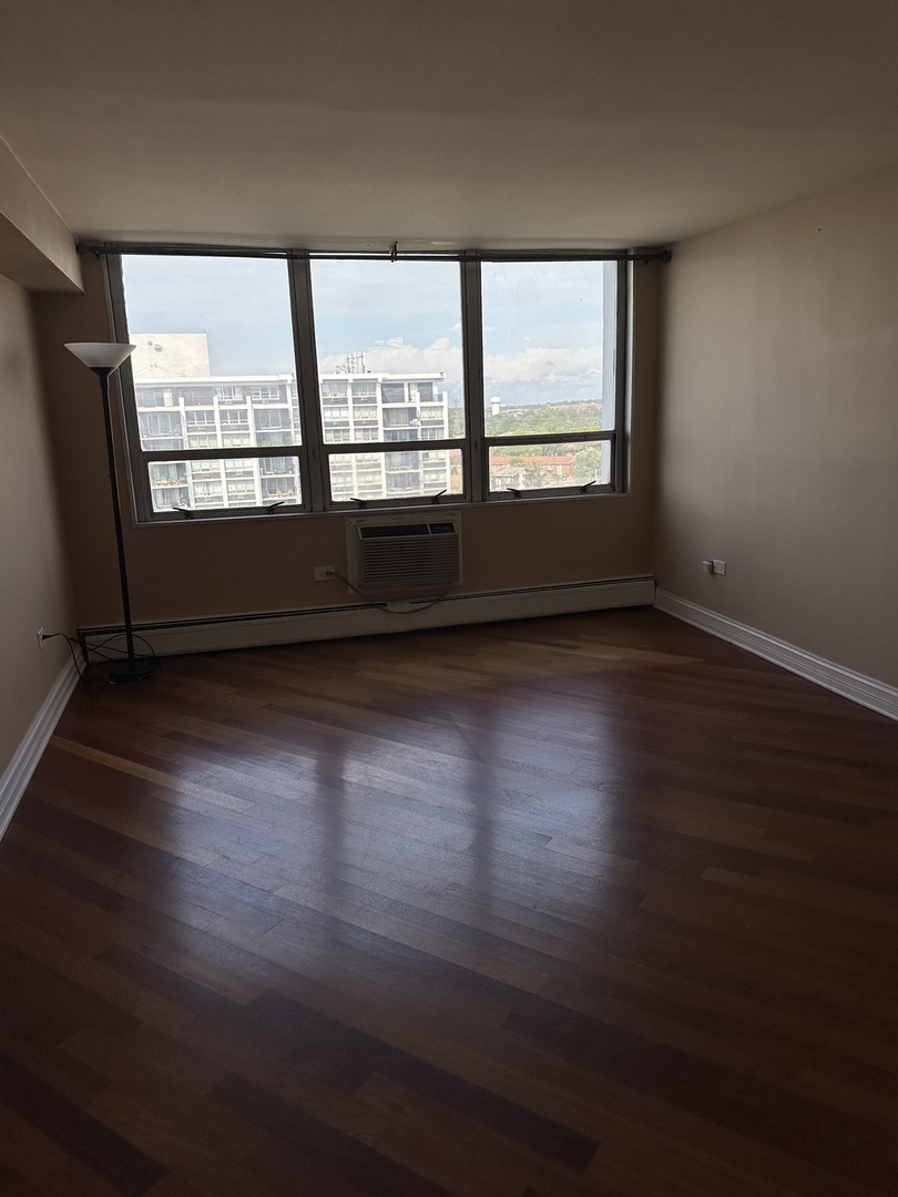 8809 West Golf Road, Unit 11F Niles, IL 60714 - Photo 11 of 15