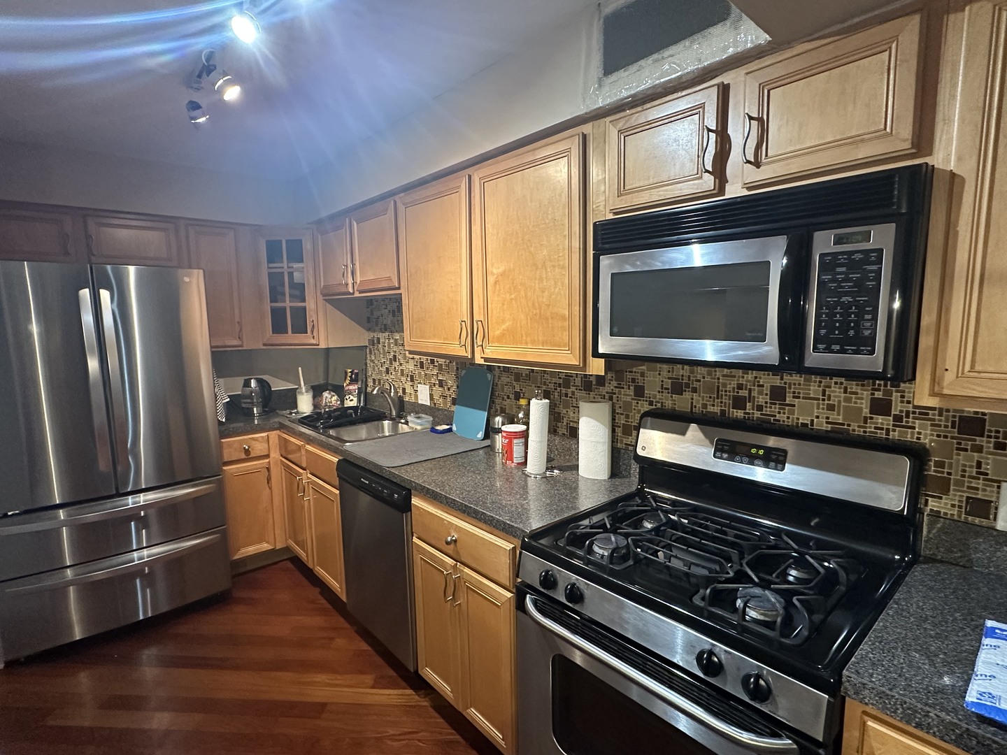 8809 West Golf Road, Unit 11F Niles, IL 60714 - Photo 4 of 15