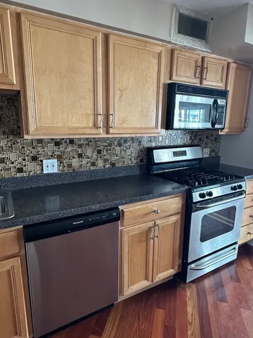 $195,000 | 8809 West Golf Road, Unit 11F, Niles, IL 60714