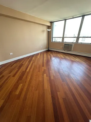 $195,000 | 8809 West Golf Road, Unit 11F, Niles, IL 60714