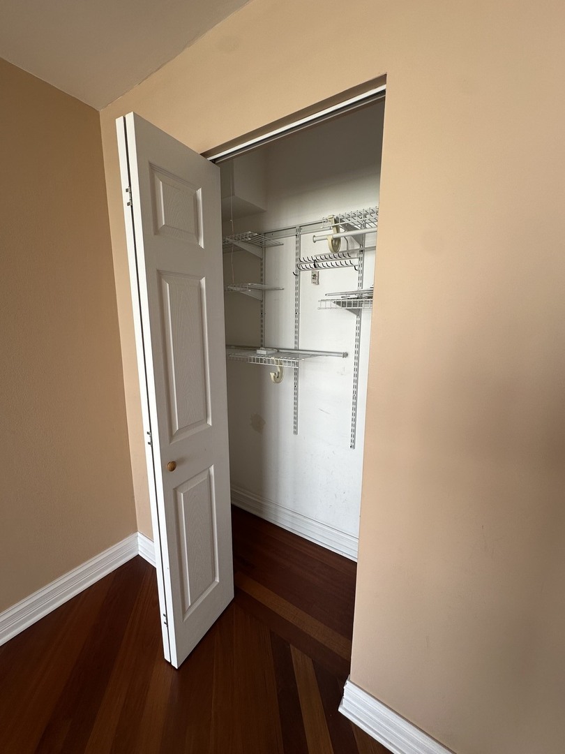 8809 West Golf Road, Unit 11F Niles, IL 60714 - Photo 10 of 15