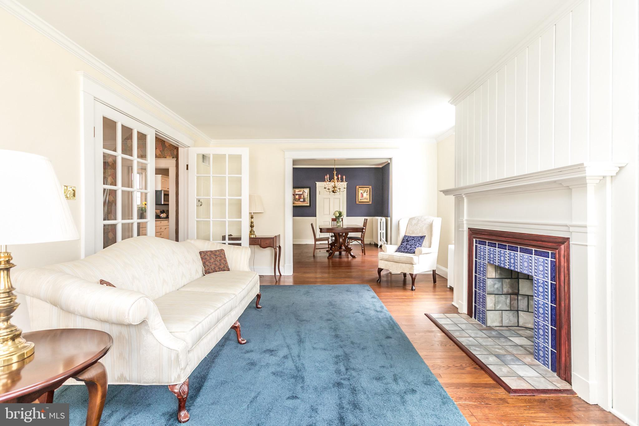 513 Anneslie Road Baltimore, MD 21212 - Photo 6 of 29 Living room