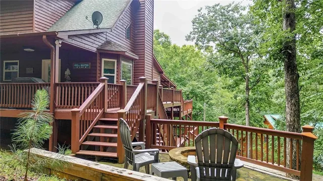$489,900 | 1122 Beaver Lake Drive, Ellijay, GA 30540