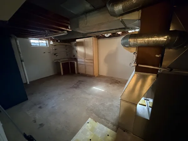 $2,500 | 223 Highland Road, Grayslake, IL 60030