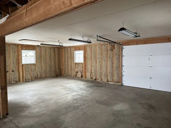 $2,500 | 223 Highland Road, Grayslake, IL 60030