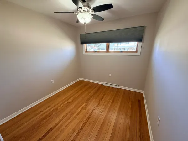 $2,500 | 223 Highland Road, Grayslake, IL 60030