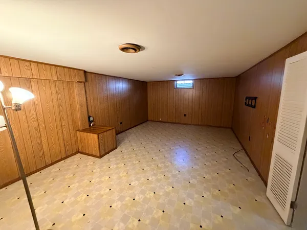 $2,500 | 223 Highland Road, Grayslake, IL 60030