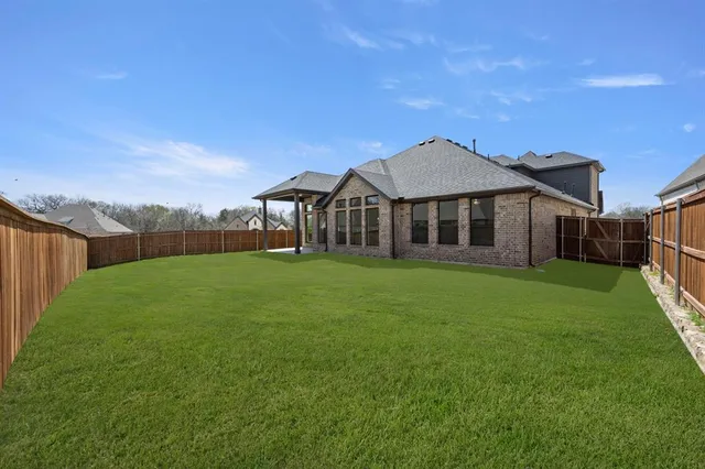$597,400 | 246 Vineyard Lane, Midlothian, TX 76065