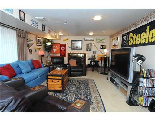 229 Orr Road Upper St. Clair, PA 15241 - Photo 11 of 18 Den/Family/Great Room.