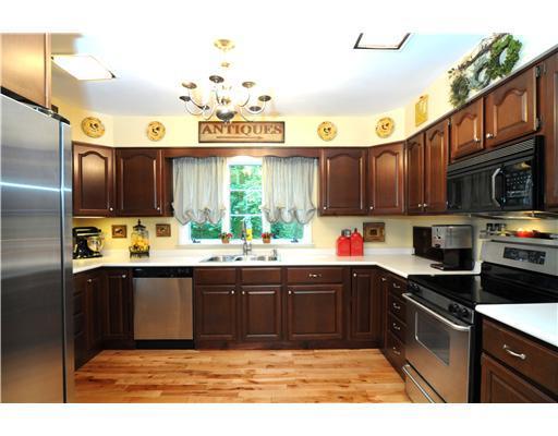229 Orr Road Upper St. Clair, PA 15241 - Photo 10 of 18 Kitchen.