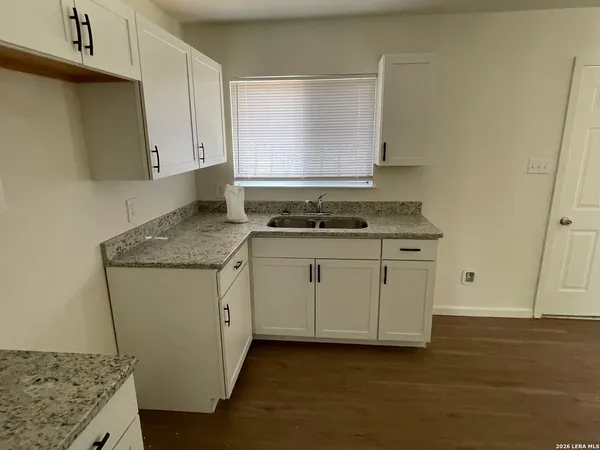 $1,550 | 5547 Stonybrook Drive, San Antonio, TX 78242