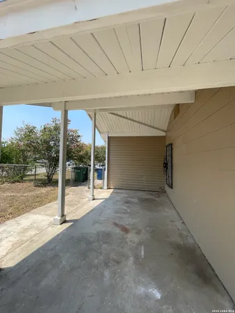 $1,550 | 5547 Stonybrook Drive, San Antonio, TX 78242