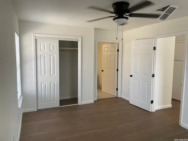 $1,550 | 5547 Stonybrook Drive, San Antonio, TX 78242