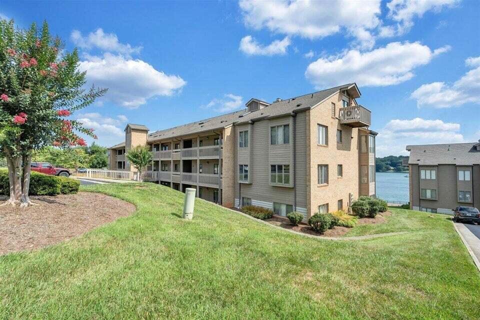 845 Gangplank Road, Unit 212 Moneta, VA 24121 - Photo 53 of 64 20220718180221210506000000-o