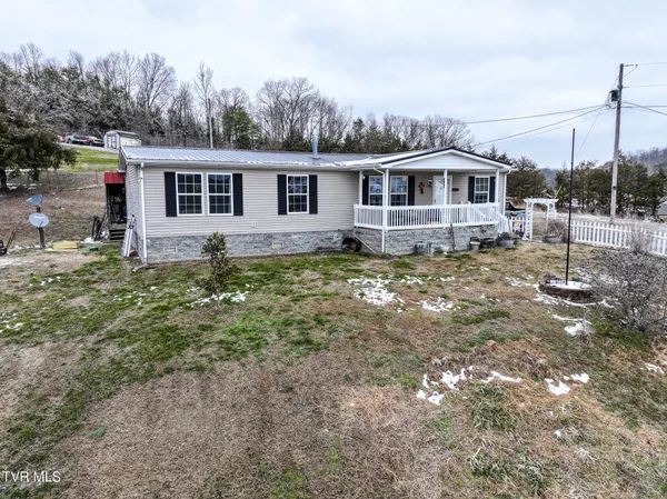 $257,400 | 721 Old Midway Road, Midway, TN 37809