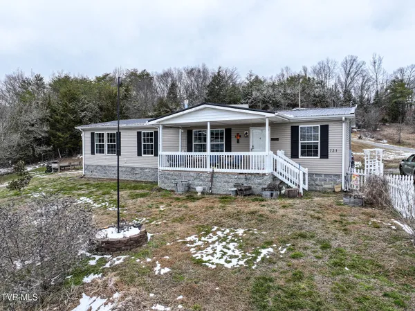 $257,400 | 721 Old Midway Road, Midway, TN 37809