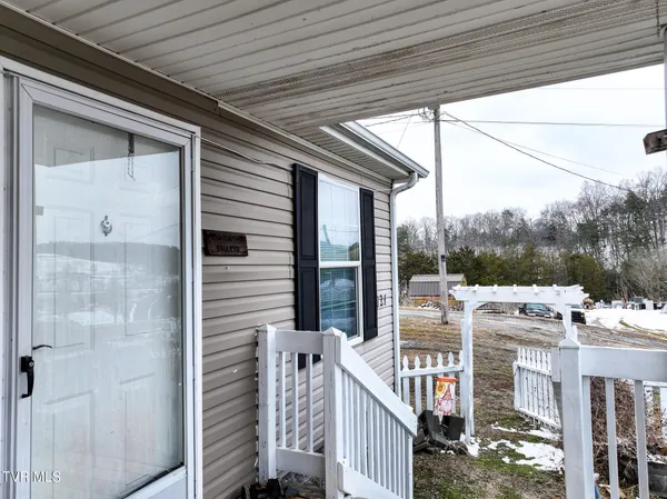 $257,400 | 721 Old Midway Road, Midway, TN 37809