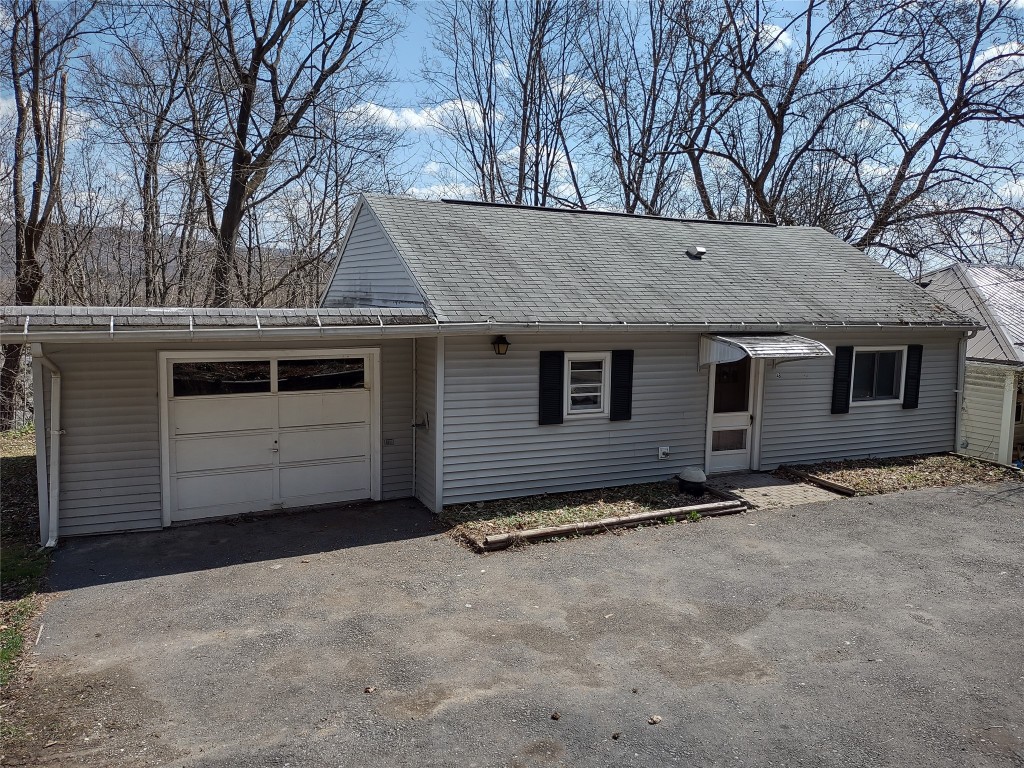 48 Savitch Road Binghamton, NY 13901 - Photo 1 of 21