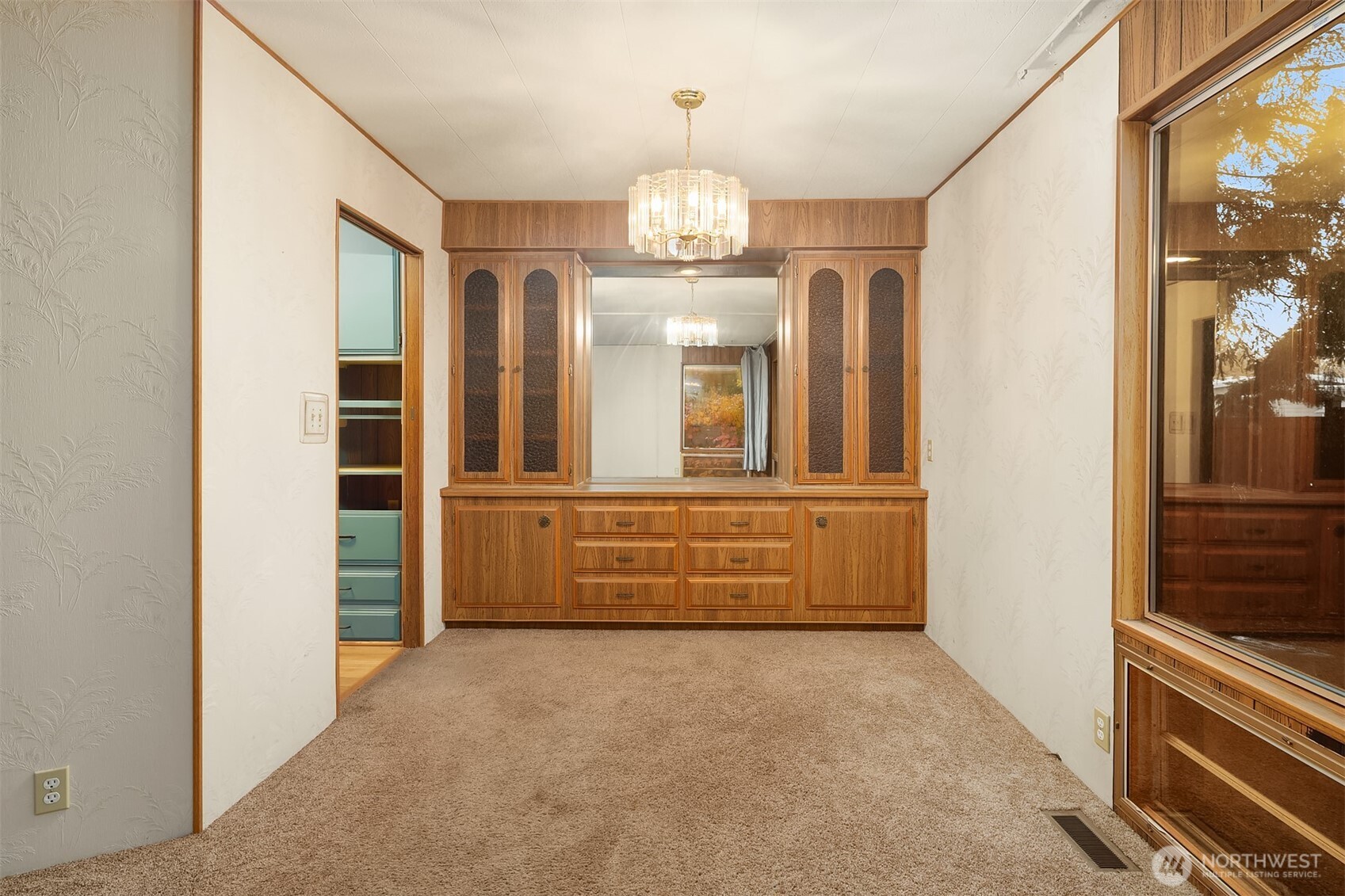 12800 Northeast 190th Place Bothell, WA 98011 - Photo 10 of 22