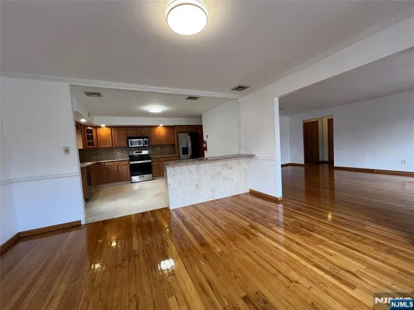 $4,850 | 2463 2nd Street, Fort Lee, NJ 07024