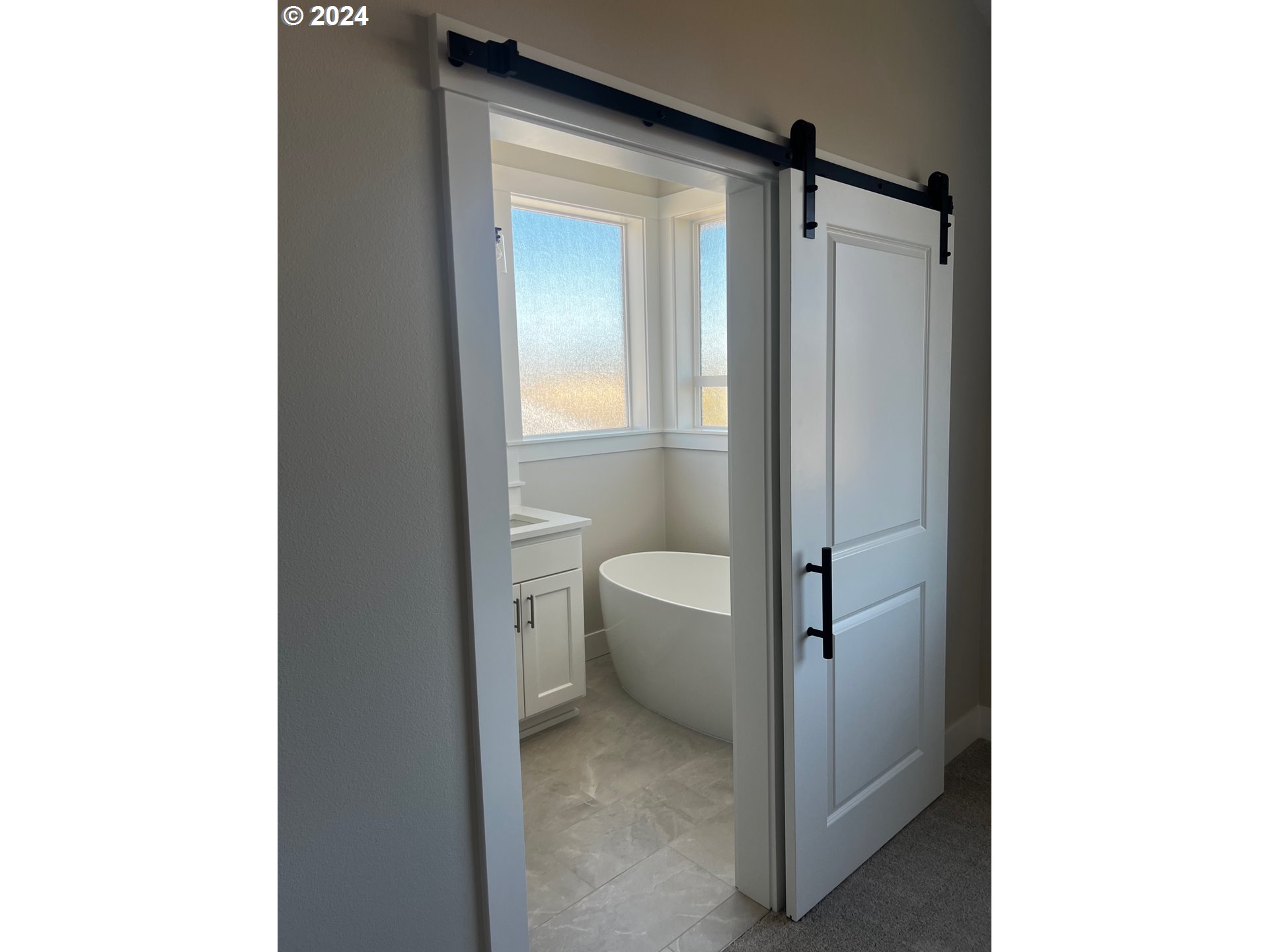 215 Southwest 18th Avenue Canby, OR 97013 - Photo 28 of 36