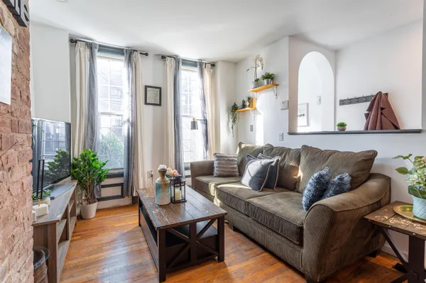 $4,000 | 148.5 Union Street, Jersey City, NJ 07304