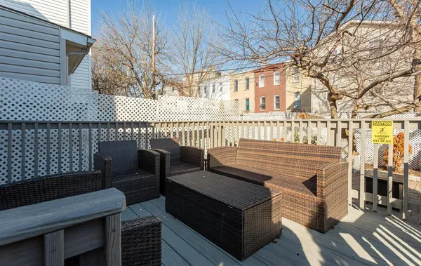 $4,000 | 148.5 Union Street, Jersey City, NJ 07304