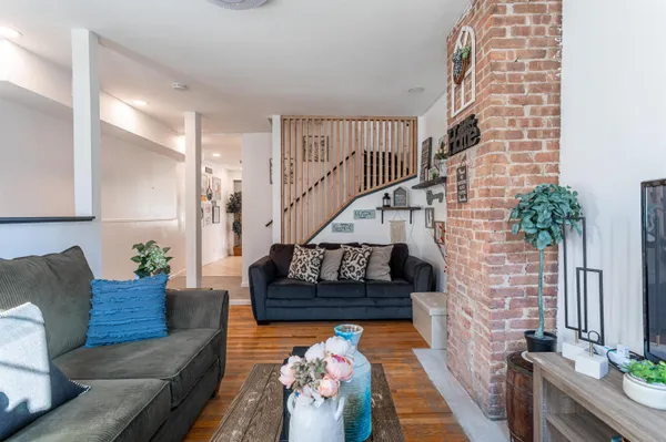 $4,000 | 148.5 Union Street, Jersey City, NJ 07304