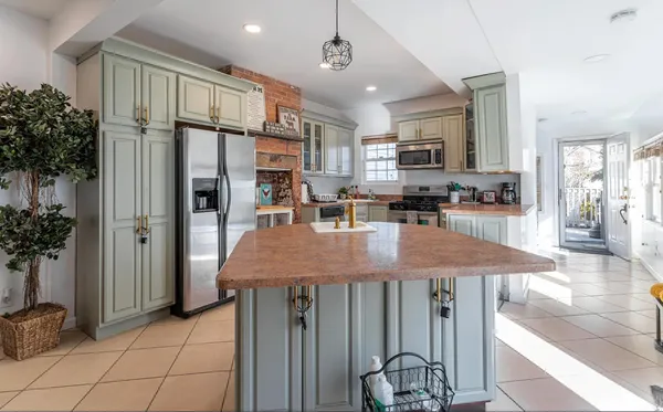 $4,000 | 148.5 Union Street, Jersey City, NJ 07304