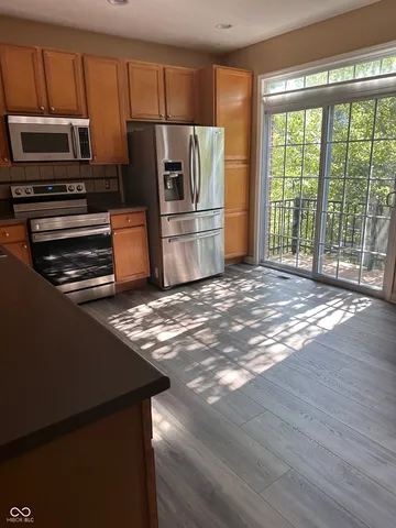 $2,150 | 11926 Kelso Drive, Unit 2, Zionsville, IN 46077