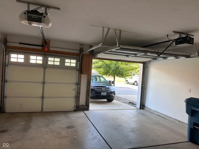 $2,150 | 11926 Kelso Drive, Unit 2, Zionsville, IN 46077