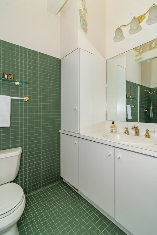 10 Bennett Road Wayland, MA 01778 - Photo 12 of 20