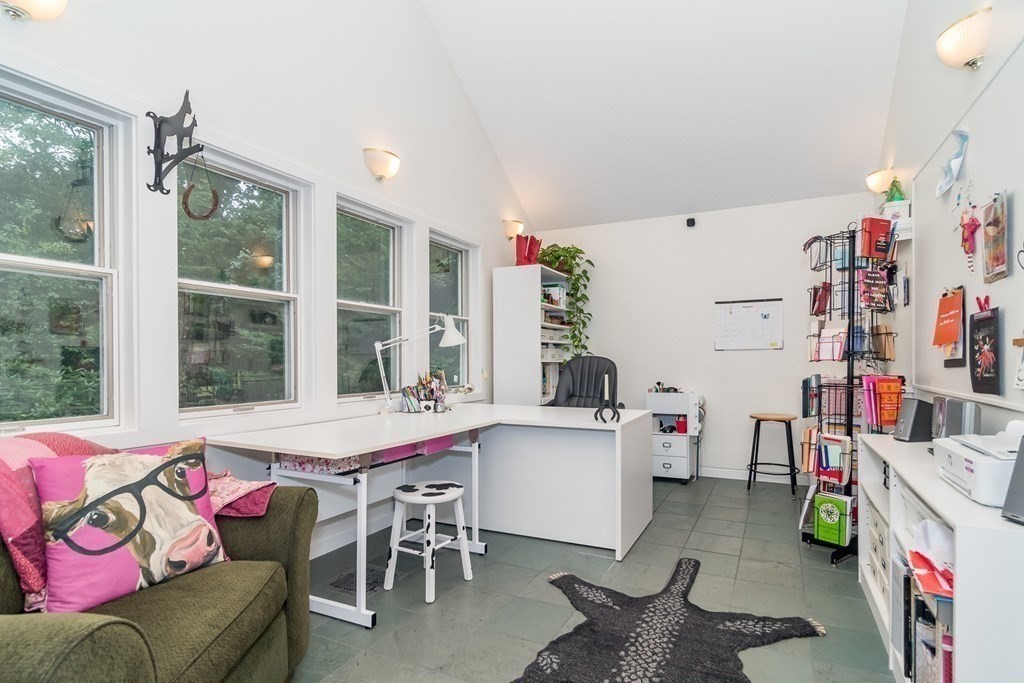 10 Bennett Road Wayland, MA 01778 - Photo 13 of 20