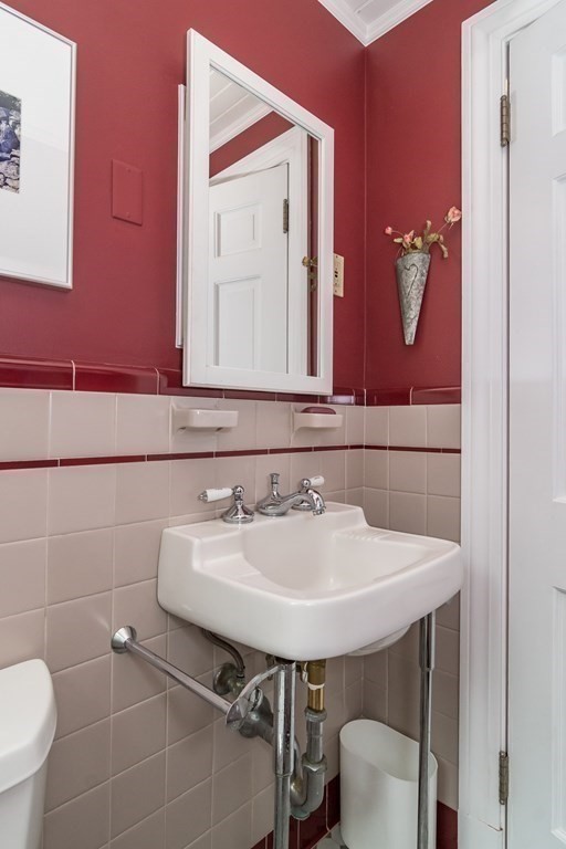 10 Bennett Road Wayland, MA 01778 - Photo 19 of 20