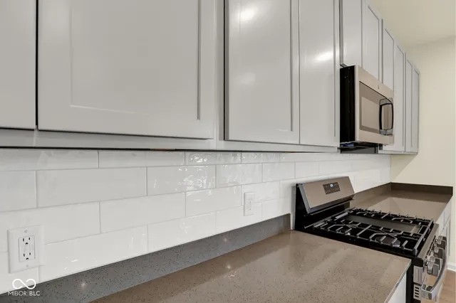 $274,362 | 1621 Clover Xing Drive, Greenfield, IN 46140