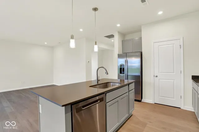 $274,362 | 1621 Clover Xing Drive, Greenfield, IN 46140