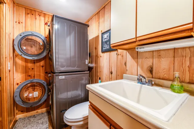 $795,000 | 8329 Stump Lake Drive Northeast, Bemidji, MN 56601