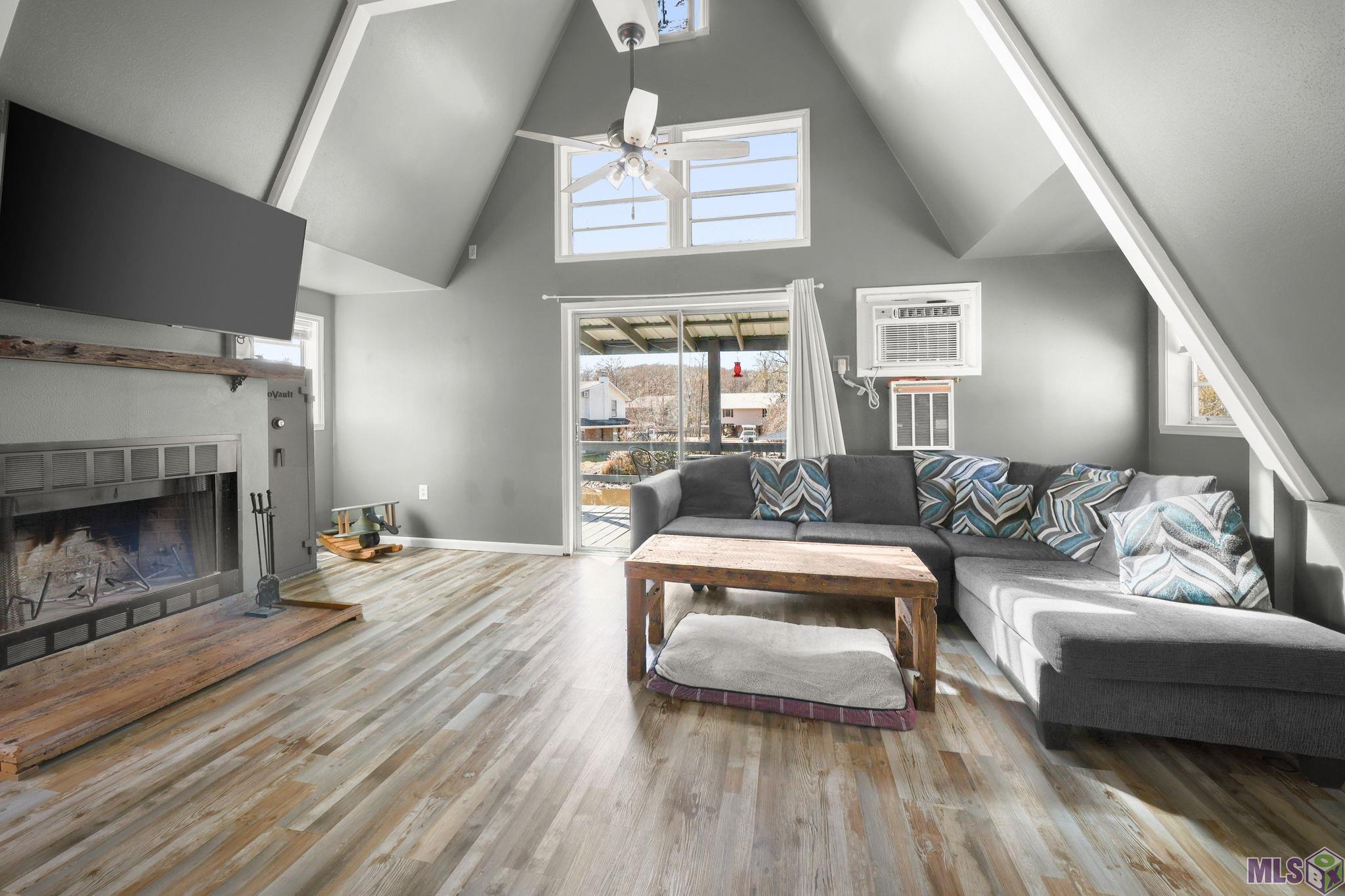 14843 Cypress Road Maurepas, LA 70449 - Photo 2 of 17