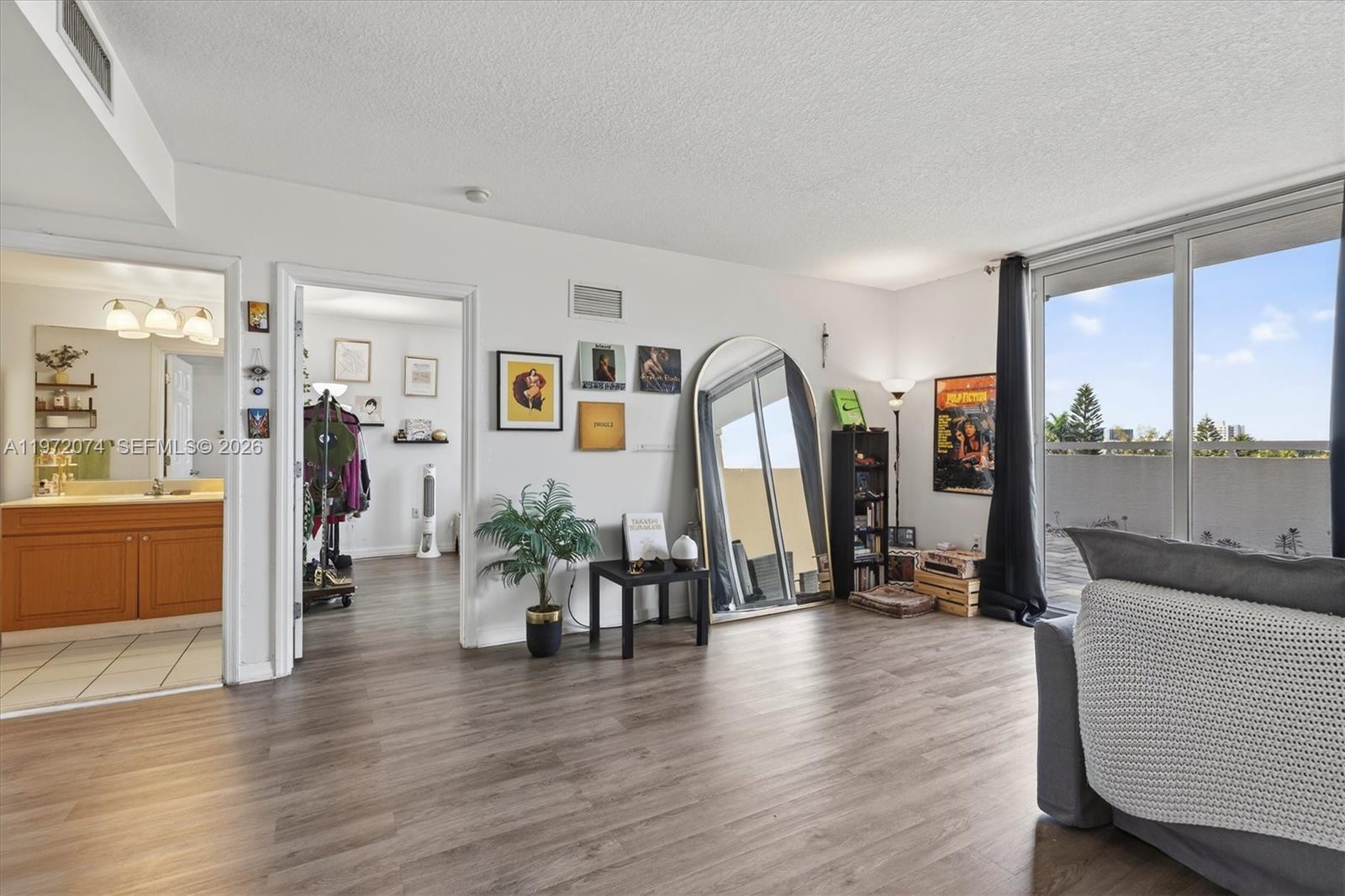 900 Southwest 8th Street, Unit 505 Miami, FL 33130 - Photo 11 of 46