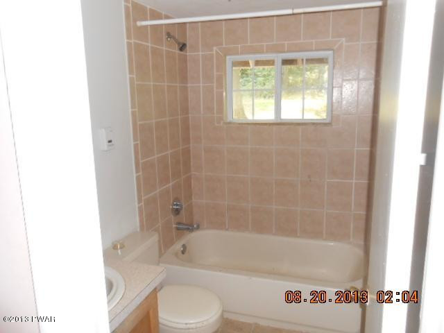 105 Cheyenne Road Shohola, PA 18458 - Photo 7 of 11
