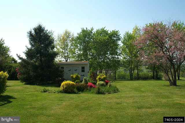 7028 Hokes Road Glen Rock, PA 17327 - Photo 3 of 7 Gallery Image 3