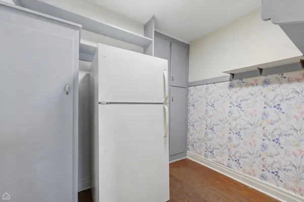 $6,250 | 235 1/2 Greenwood Street, Unit CH, Evanston, IL 60201