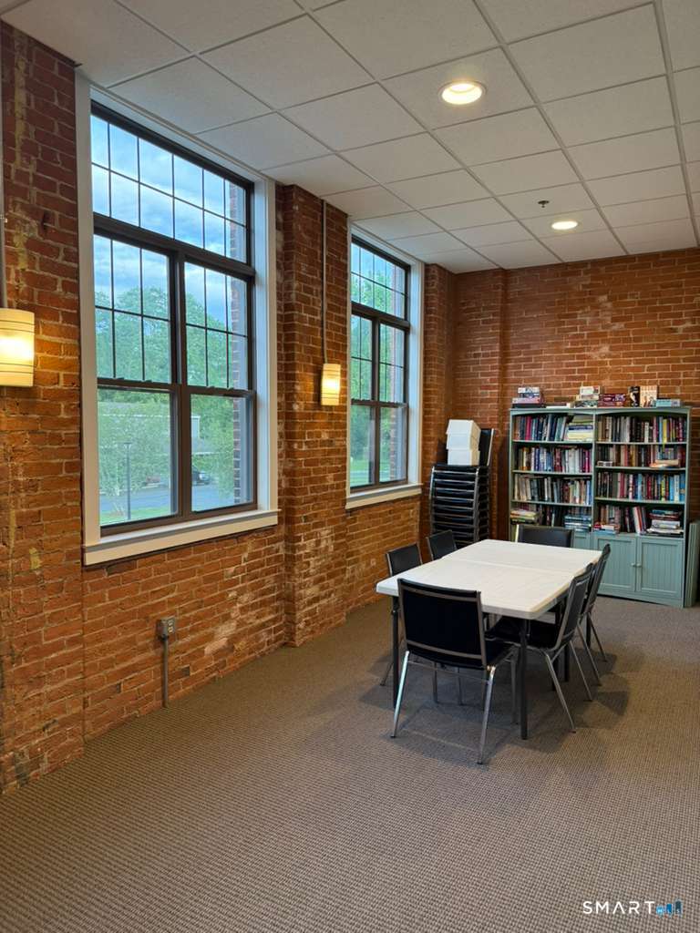 33 Mechanic Street, Unit 203 Windsor, CT 06095 - Photo 18 of 22