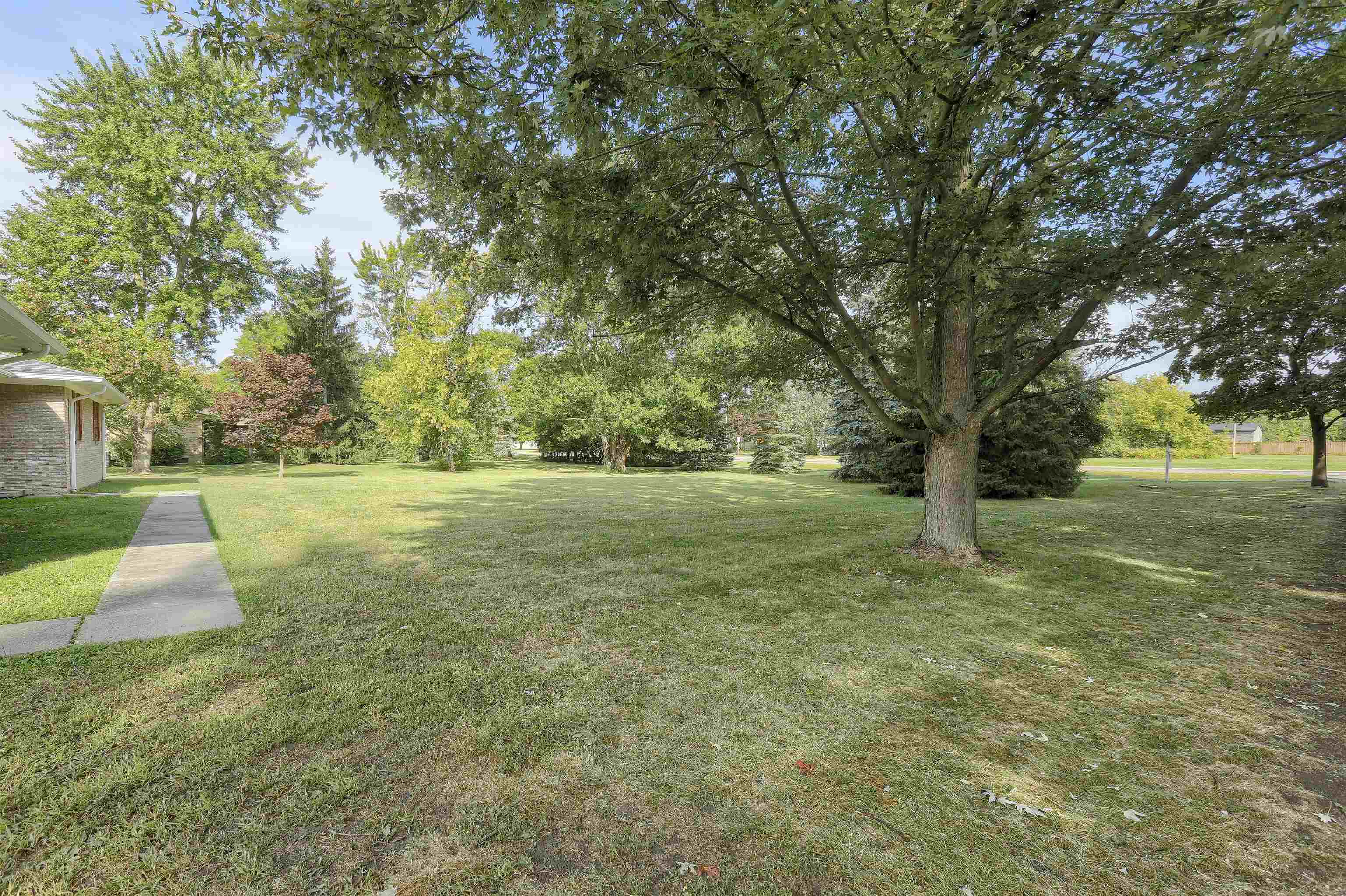 2734 East Wattles Road Troy, MI 48083 - Photo 5 of 44