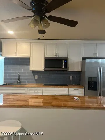 a view of a livingroom with a fireplace