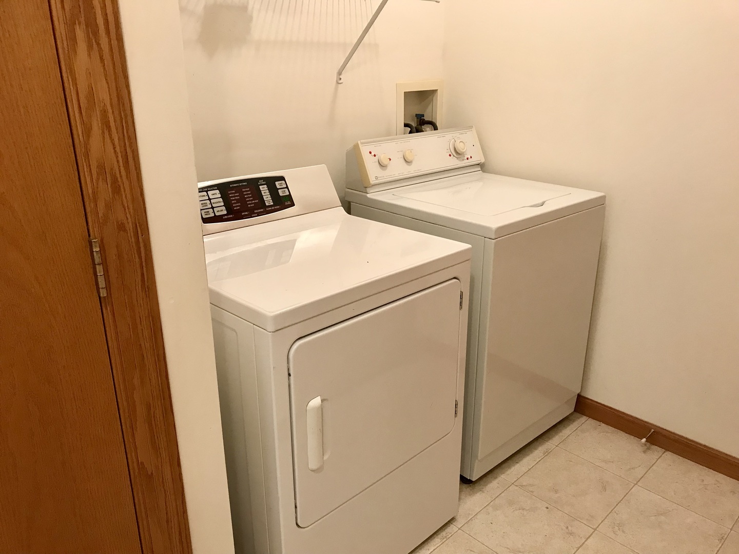 307 West Hudson Street Princeton, IL 61356 - Photo 22 of 23 a utility room with dryer and washer
