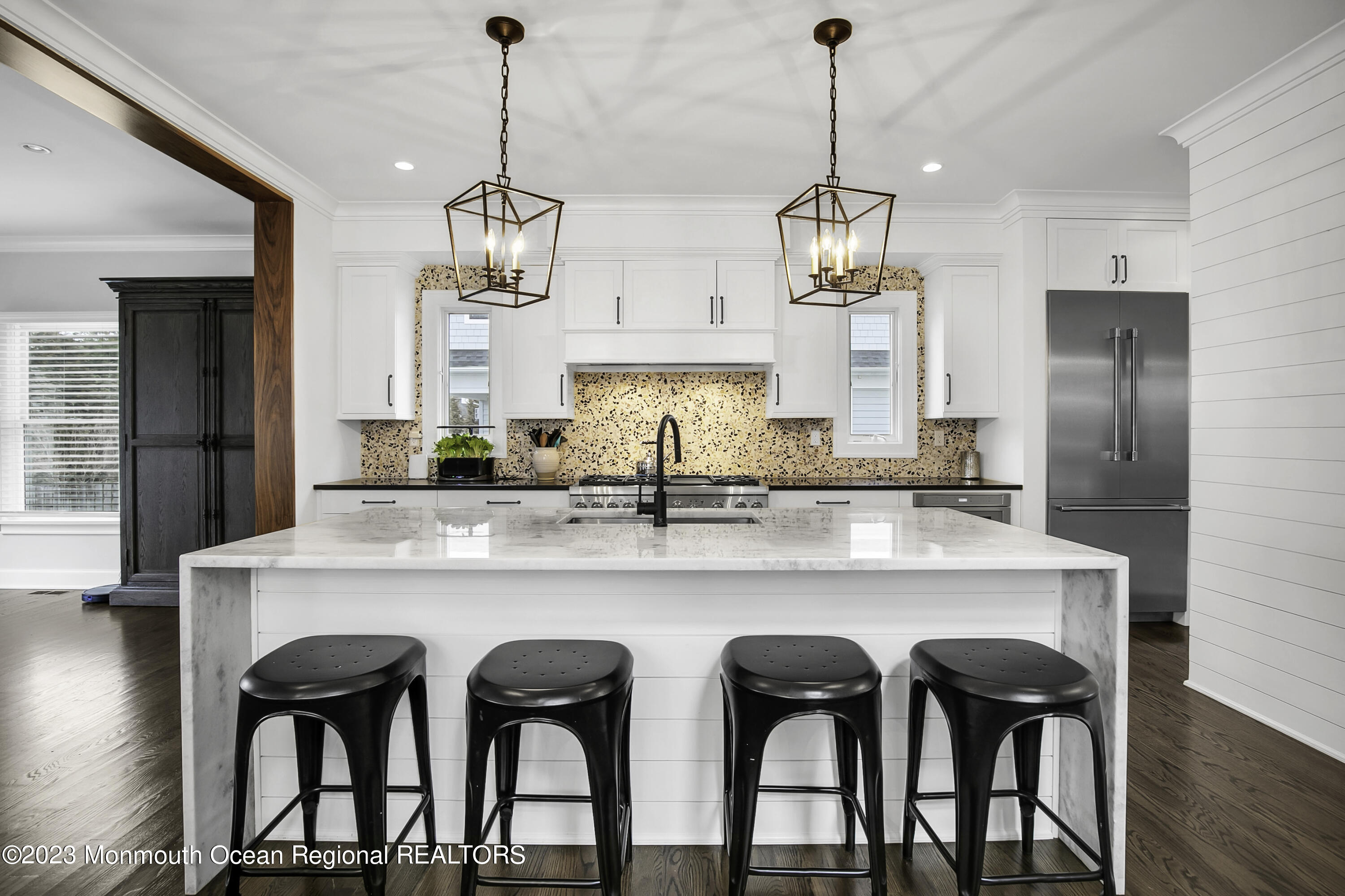 72 Ave Of Two Rivers Rumson, NJ 07760 - Photo 12 of 40 Grand Center Island