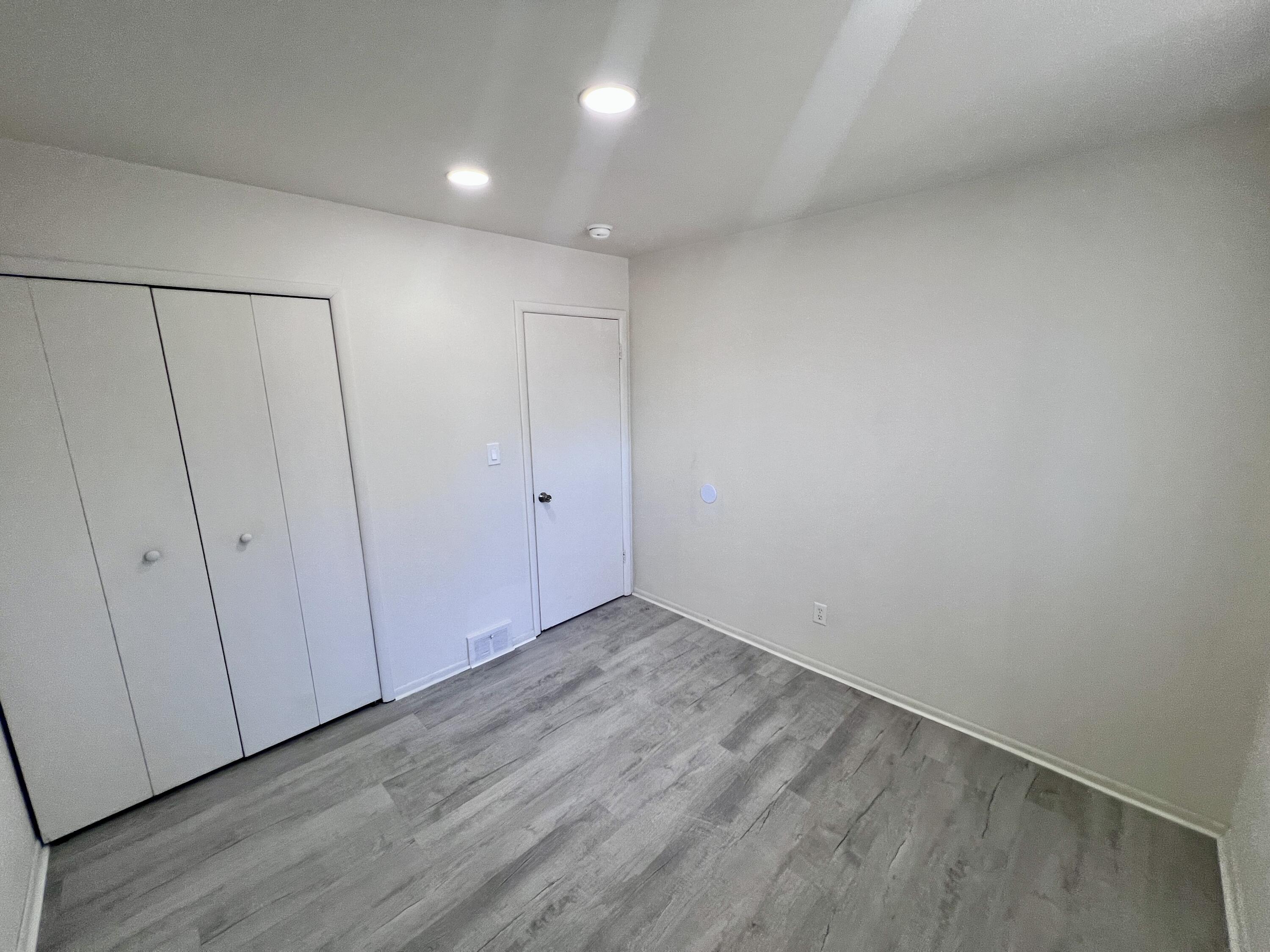 4709 Gerald Street Warren, MI 48092 - Photo 13 of 24 IMG_8879