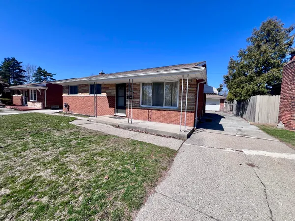 $1,750 | 4709 Gerald Street, Warren, MI 48092