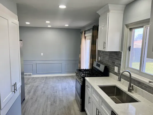 $1,750 | 4709 Gerald Street, Warren, MI 48092